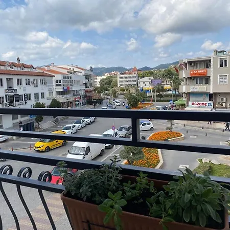 Cozy Apartment With Central Location Near Marmaris Public Beach شقة مرمريس